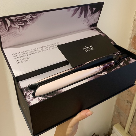 ghd platinum ink on pink